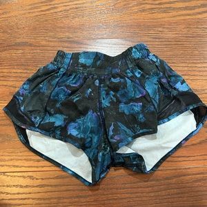 lululemon hotty hot shorts